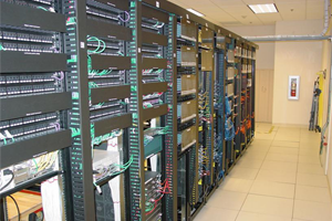 Building systems maintenance and cleaning services for data centres